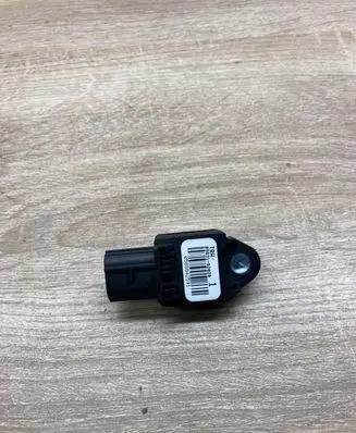 Toyota Avensis T250 Airbag deployment crash/impact sensor 8983102020