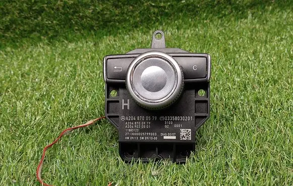 Mercedes-Benz C W204 Multifunctional control switch/knob A2048700579 A2048700979 A2049020501