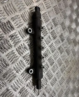 Toyota Corolla Verso AR10 Fuel main line pipe