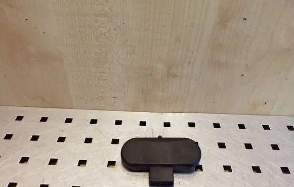 Windshield washer spray nozzle