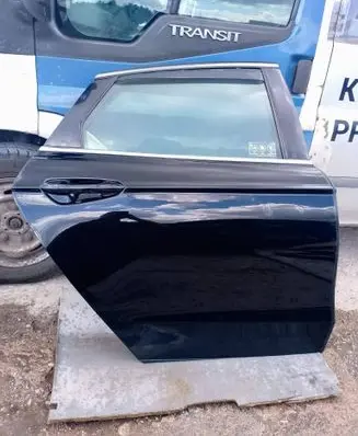 Ford Mondeo MK V Rear door