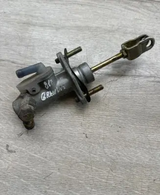 Mitsubishi Grandis Clutch master cylinder