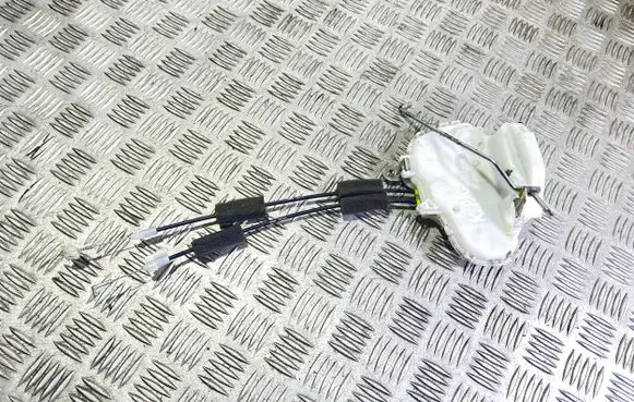 Honda CR-V Rear door lock