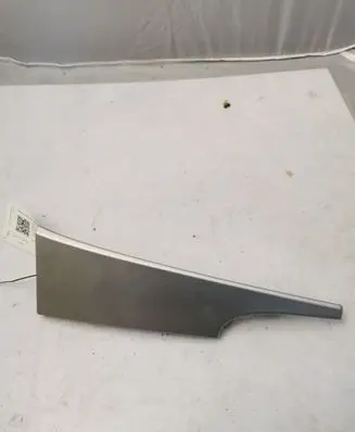 Dashboard glove box trim
