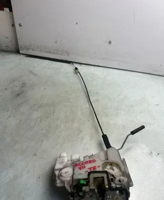 Honda Accord Rear door lock 7373