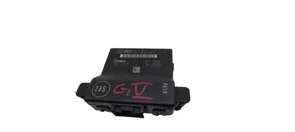 Volkswagen Golf V Gateway control module 1K0907530F