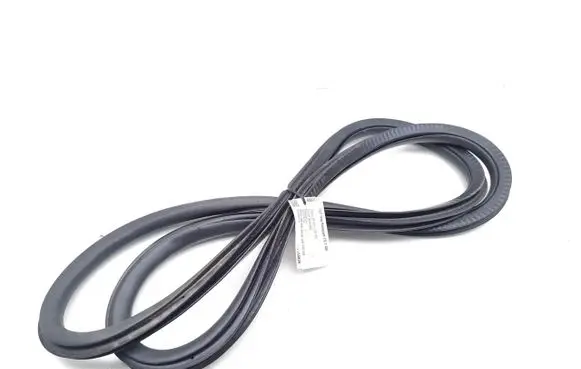 Jeep Renegade Front door rubber seal 