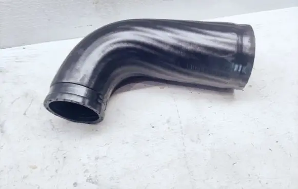 Volvo V70 Intercooler hose/pipe 08699419