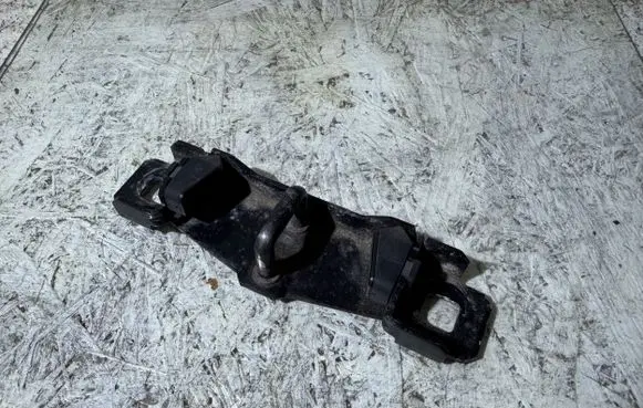 Ford Focus C-MAX Trunk lock loop 