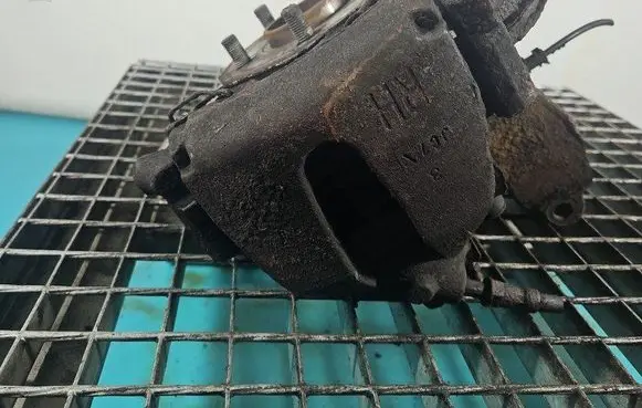 Ford C-MAX I Front brake caliper IMPRK1466851