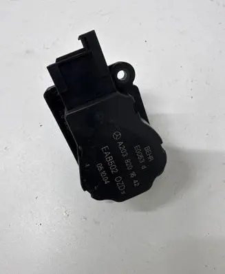 Mercedes-Benz E W211 Air flap motor/actuator A2038201642 AB502 E0053