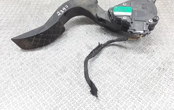 Audi A4 S4 B7 8E 8H Accelerator throttle pedal 8E1721523C