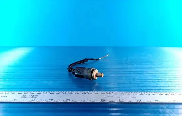 Audi A3 S3 A3 Sportback 8P Coolant temperature sensor 1J0973702