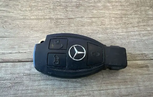 Mercedes-Benz Sprinter W906 Ignition key/card 