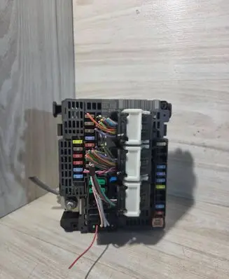 Citroen C4 II BSM Control unit 9810296080 BSMZ0201 63630187