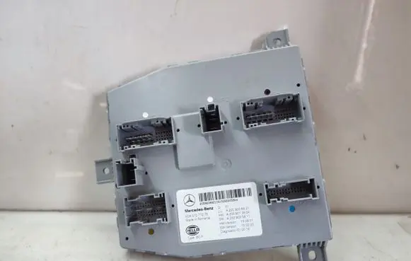 Mercedes-Benz C W205 BSM Control unit A2059006921