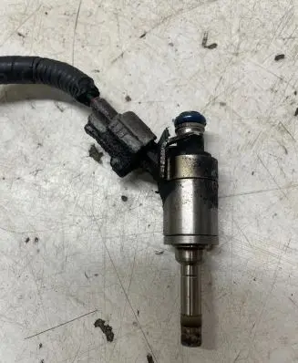 Fuel injector