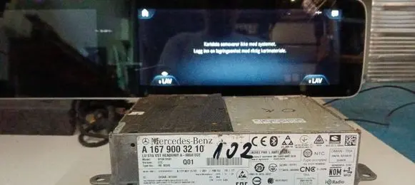 Mercedes-Benz A W177 Radio/CD/DVD/GPS head unit A1679003210