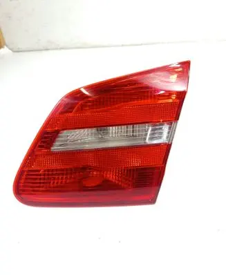 Tailgate rear/tail lights
