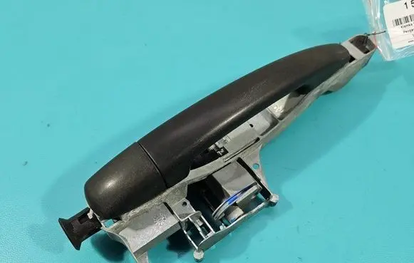 Rear door exterior handle