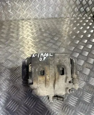 Nissan X-Trail T30 Front brake caliper