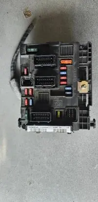 Citroen Berlingo Fuse module 965061858000