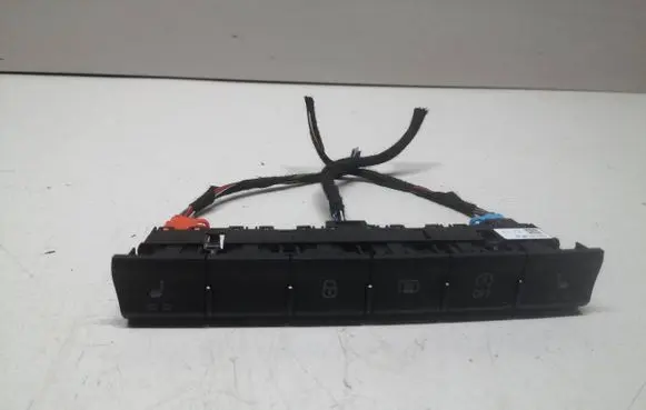 Skoda Rapid (NH) Cruise control switch 5JA927132AQ 10117779