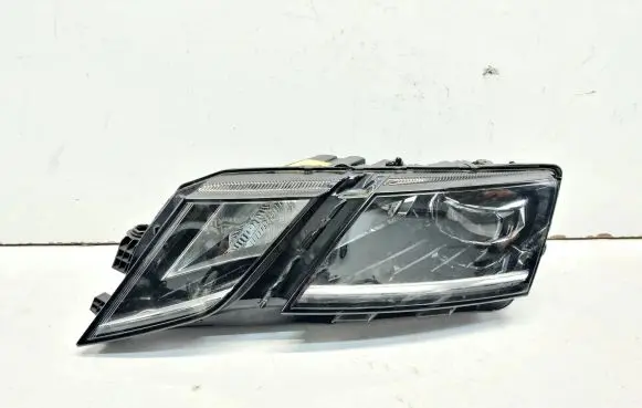 Skoda Octavia Mk3 (5E) Headlight/headlamp 5e1941015d