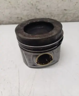 Piston