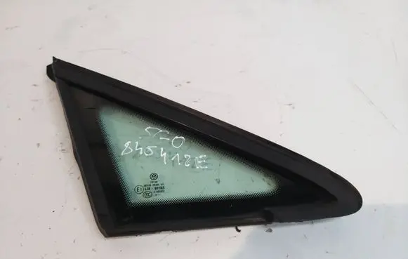 Volkswagen Golf VII Front triangle window/glass 5G0845412E