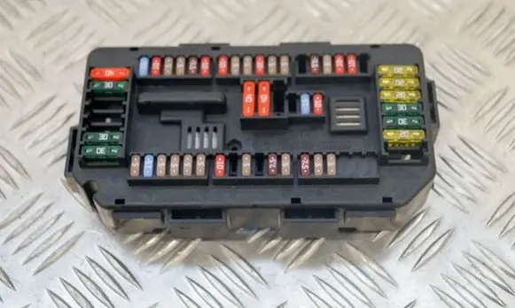 BMW 1 F20 F21 Fuse box set 9224879