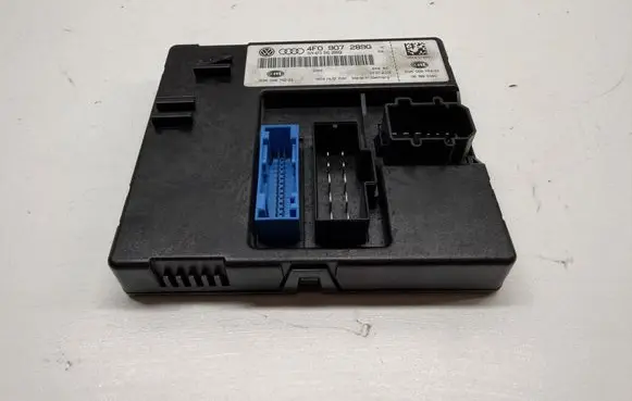 Audi A6 S6 C6 4F Light module LCM 4F0907289G 5DK00876222