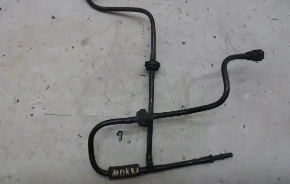 Opel Mokka Fuel line pipe