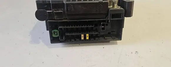 Peugeot 508 Fuse module 9674922080