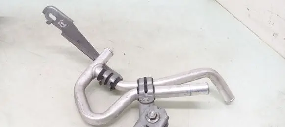 Toyota Auris E180 Engine coolant pipe/hose