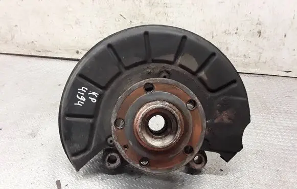 Volkswagen PASSAT B6 Front wheel hub spindle knuckle 