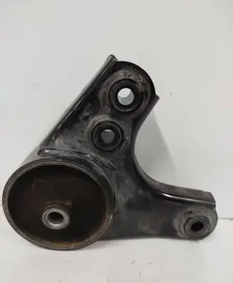 KIA Niro Engine mount bracket