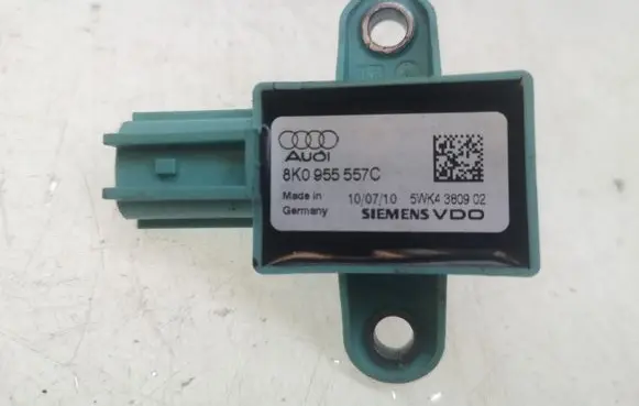 Audi A4 S4 B8 8K Airbag deployment crash/impact sensor 8K0955557C