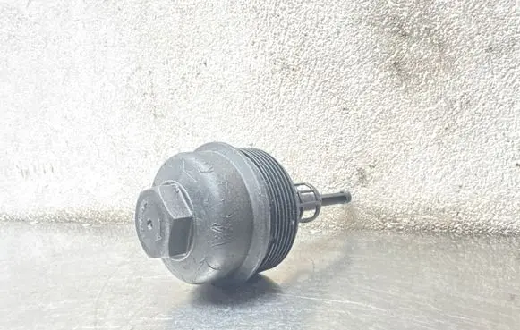 Opel Zafira A Oil filter cover 90571724