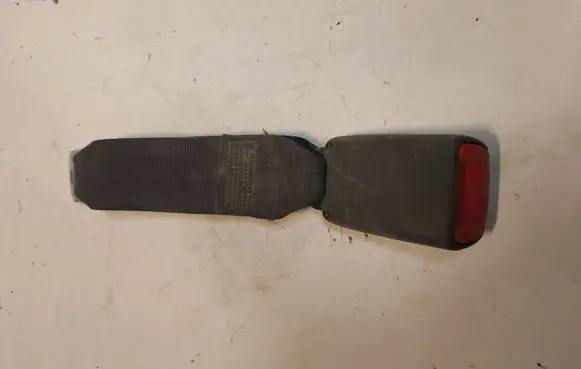 Nissan Pathfinder R51 Rear seatbelt buckle