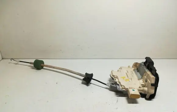 Audi A6 S6 C6 4F Front door lock 4F1837015E