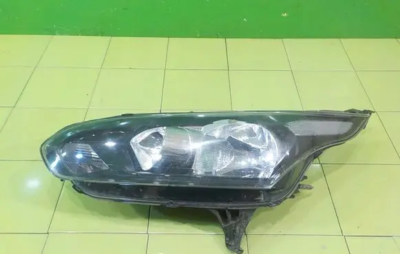 Ford Transit - Tourneo Connect Headlight/headlamp 90036442