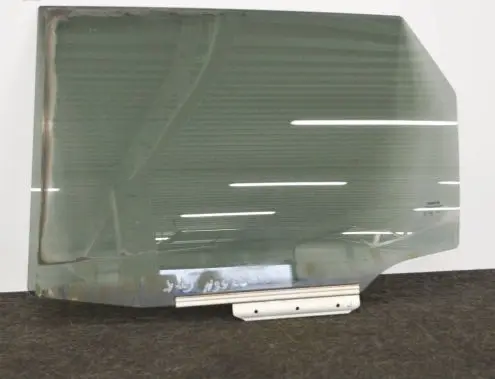 Toyota Auris E180 Rear door window glass 43R001595