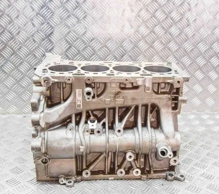 BMW X1 F48 F49 Engine block 7647104