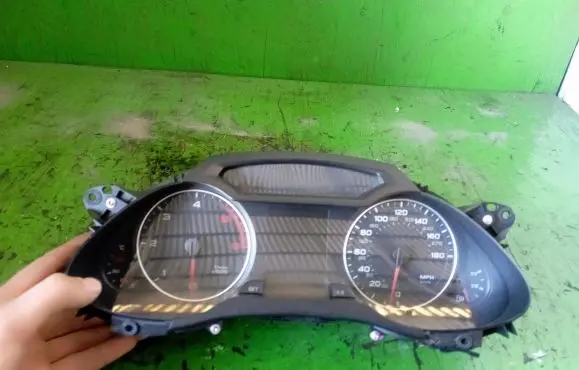Audi A4 S4 B8 8K Speedometer (instrument cluster) 8K0920980B
