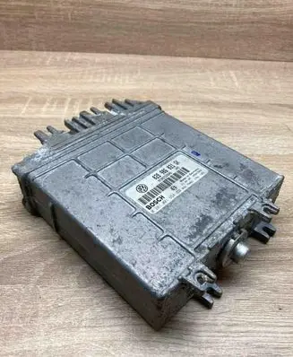 Volkswagen PASSAT B5 Engine control unit/module ECU 028906021GK 0281001654 Used