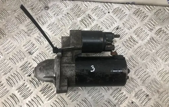 BMW 5 E39 Starter motor 1005821788
