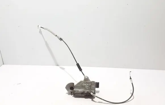 Toyota Proace Front door lock SU001A6257