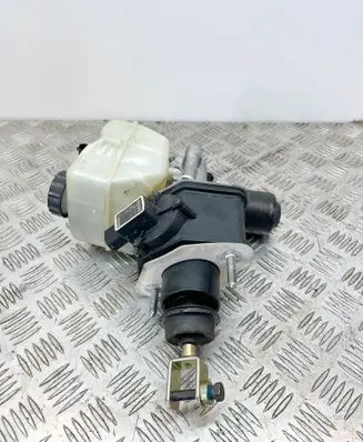 Mercedes-Benz SL R230 Brake booster A2304300302 A0004300112
