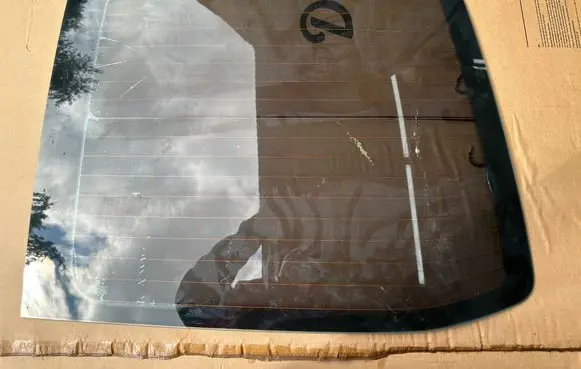Volkswagen Transporter - Caravelle T5 Loading door trunk window/glass 7H1845502K